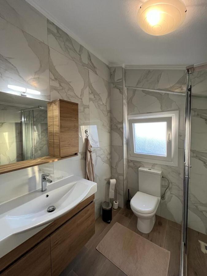 Blue Fish Luxury Villa Nikiti  Dış mekan fotoğraf